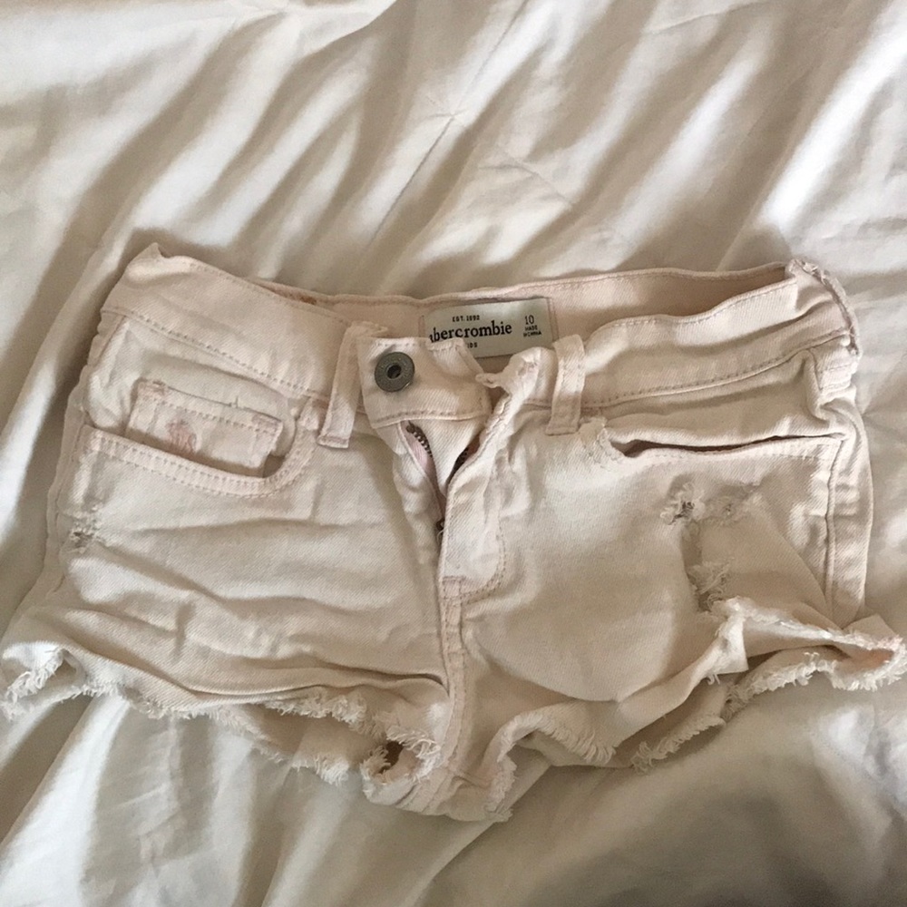 abercrombie light pink shorts
